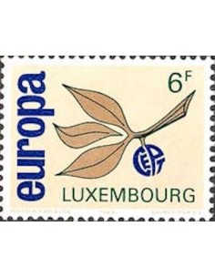 Luxembourg N° 0671 N**