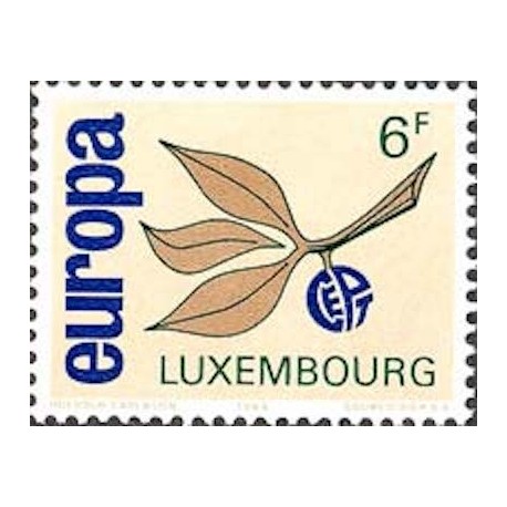 Luxembourg N° 0671 N**