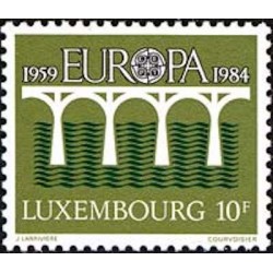 Luxembourg N° 1048 N**